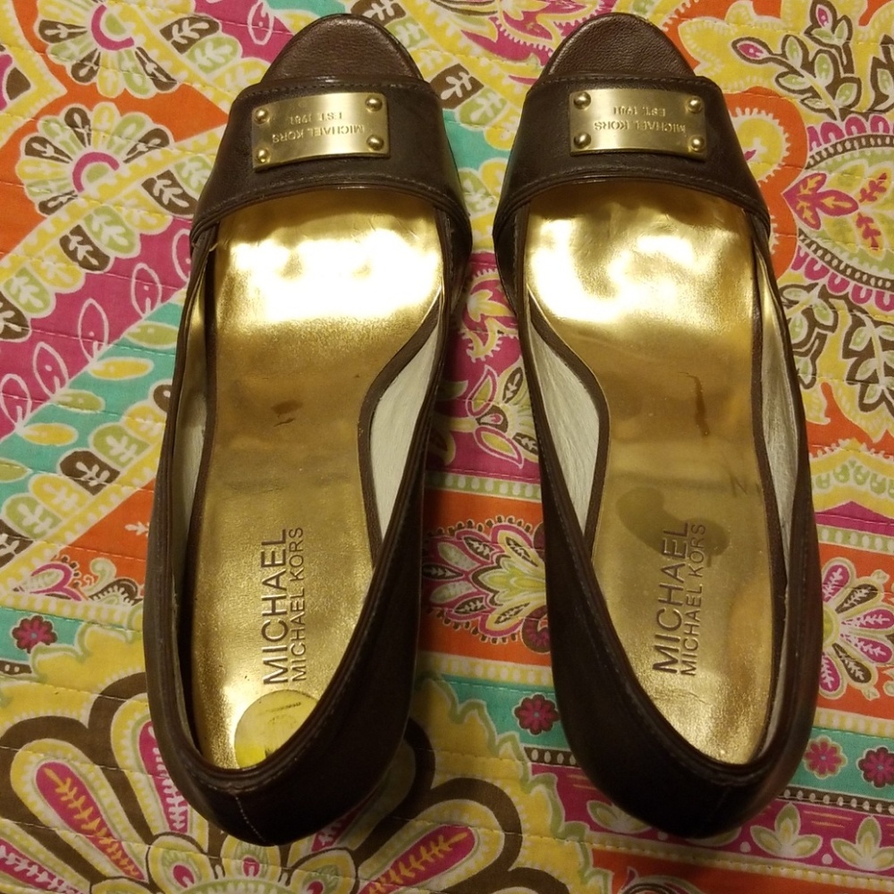 ****SOLD****Brown Michael Kors Heels